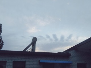 1304537
