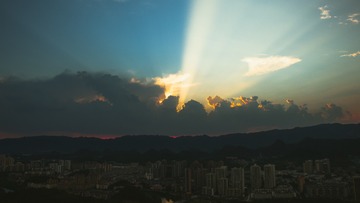 31C9293C-A72B-4F40-BD60-AF018A494996/L0/001