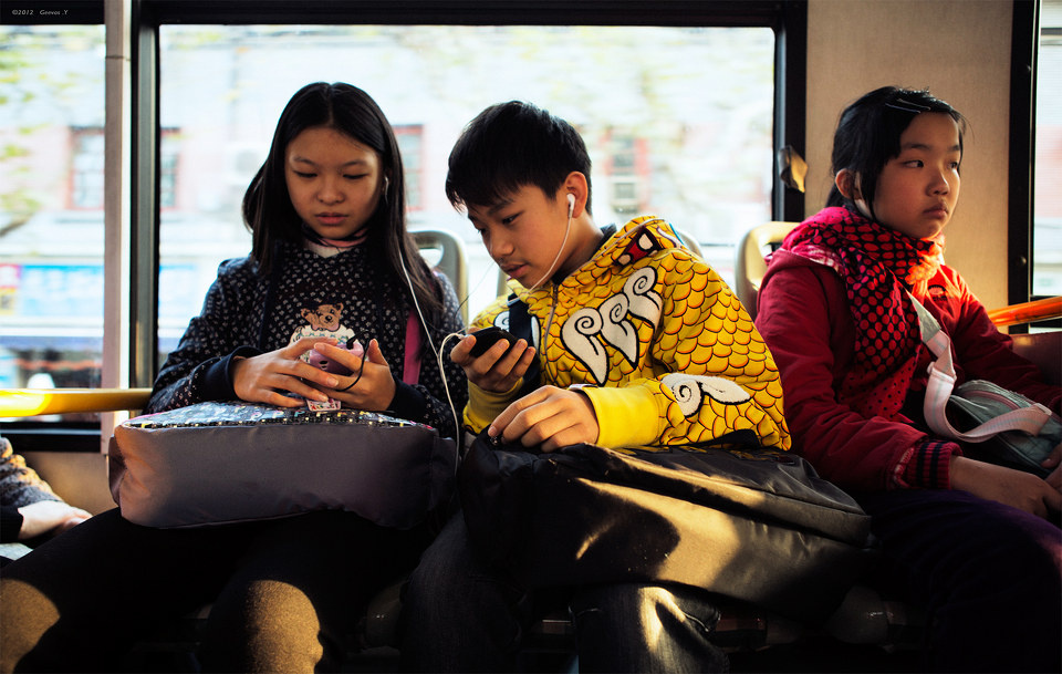 一个人想着一个人是否叫寂寞<br />
