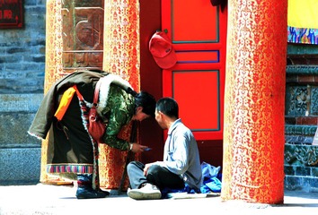 勤劳的脏女人.jpg