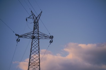 373741