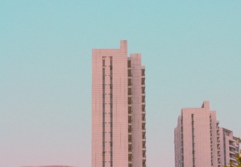 BE6CB2AE-03DC-40F2-9555-3C8E781F124B/L0/001