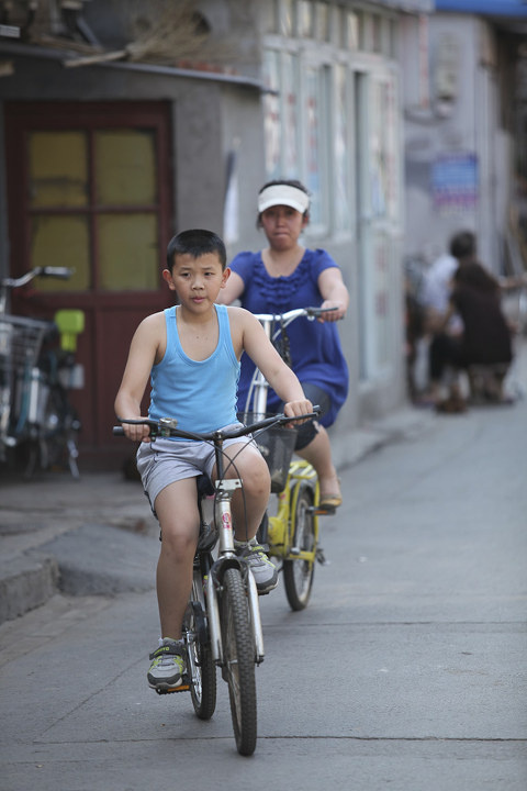 骑自行车的小孩 - 宇文睿 - 图虫