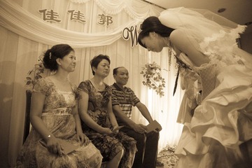 Hommage to the parents