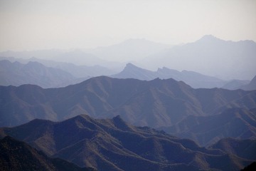 喇叭沟门的山顶