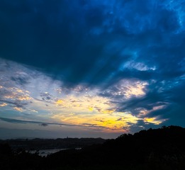 117B2DE0-C915-4CAF-AC80-20ED094382F1/L0/001