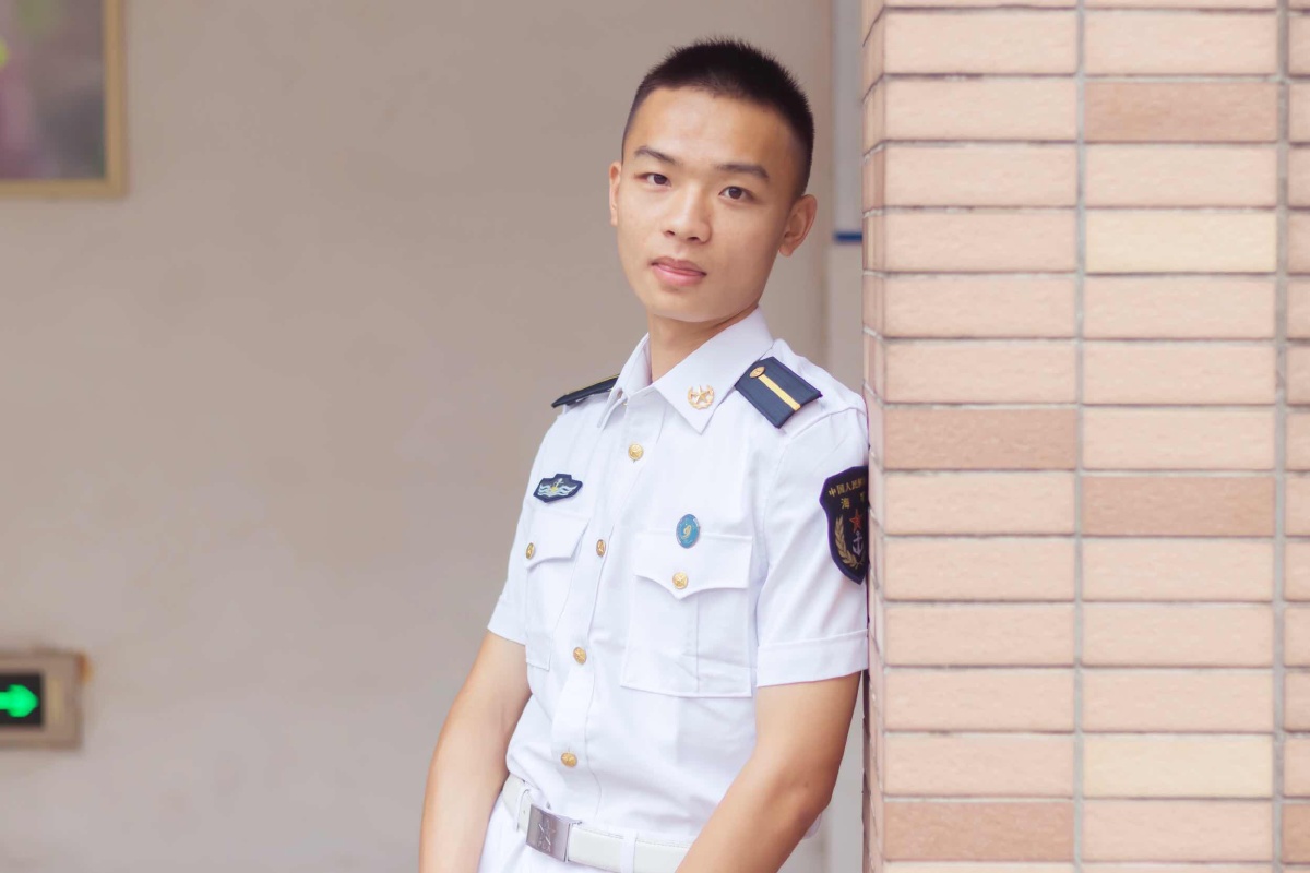 浪花白风华正茂