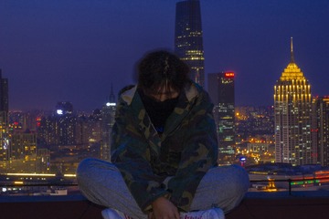 23230