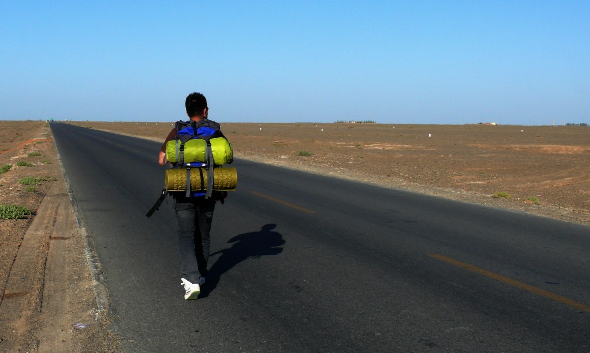 在路上 br /> 旅游就是让生命行走在路上,不断追寻自然和生命之美