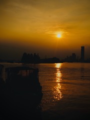 D9839C51-8676-430B-B2FA-7FA1EEFA397F/L0/001
