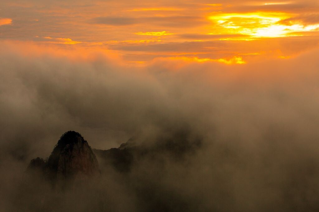 黄山日出