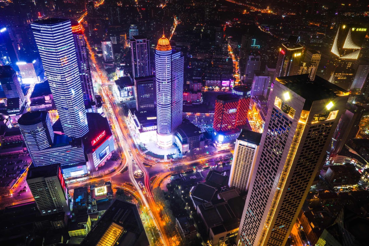 南京新街口 德基广场视角. 鸟瞰中山东路.