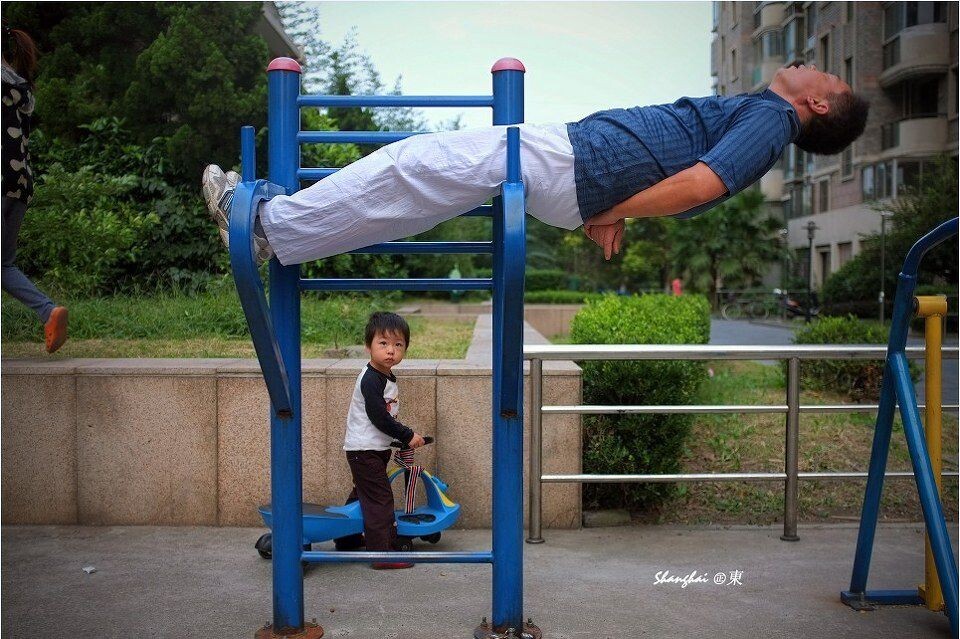杂技锻炼<br />
