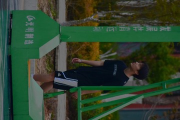 363368