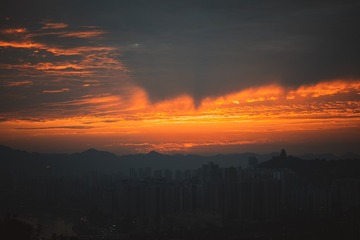 1725884