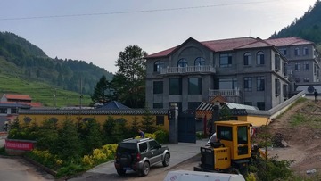 1641547