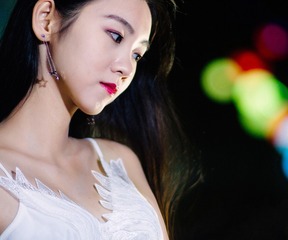 98092