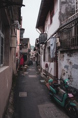 2F010E56-5BBF-4395-B6CB-CC010137010A/L0/001
