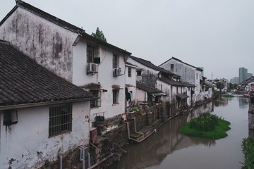 5E6C2A4A-2C06-4F47-9CA6-1F57A8DCC990/L0/001