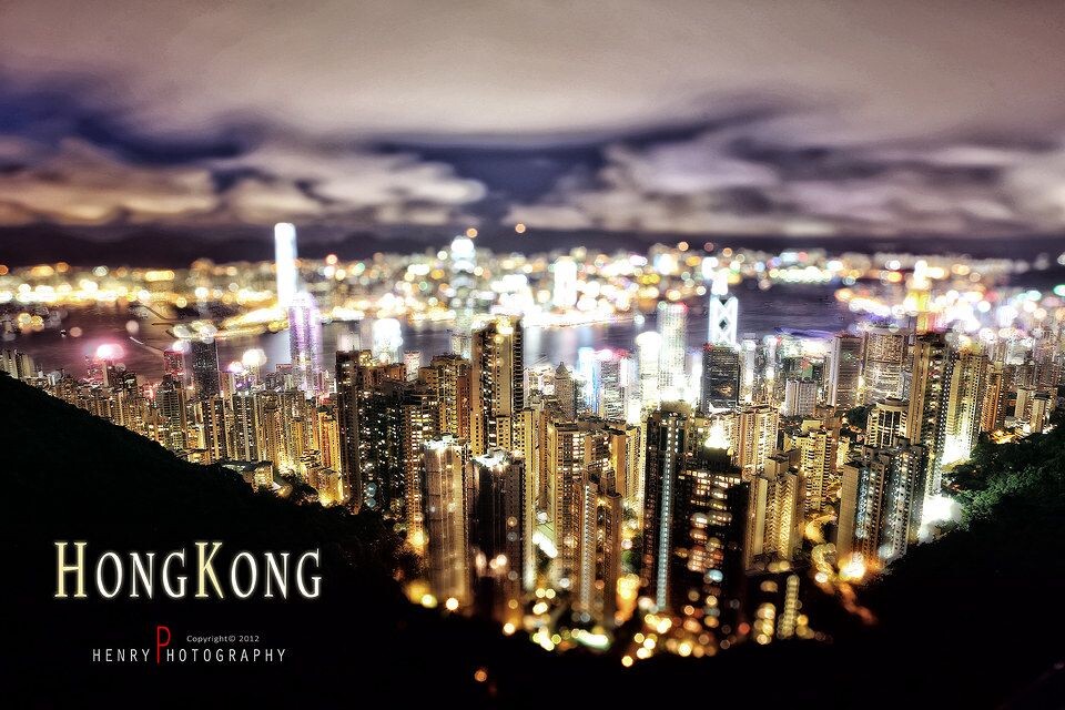 夜幕香港<br />

