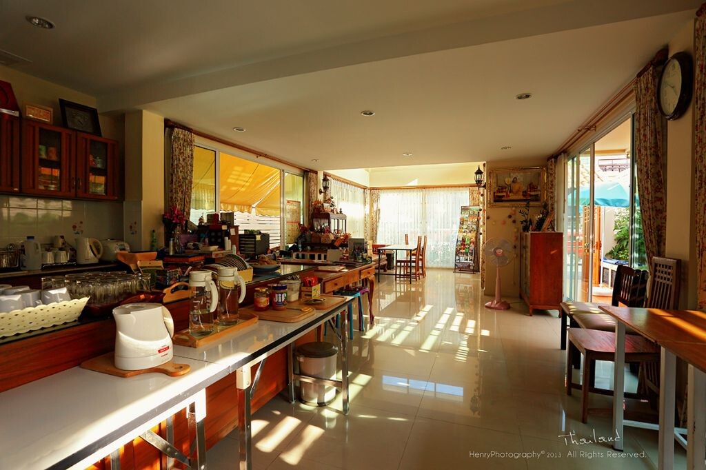 住处<a href="https://tuchong.com/tags/1/" target="_blank">#1</a><br />
最后,跟大家分享一下我在清迈的住处,午后有阳光的感觉很温馨噢~