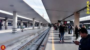 528377