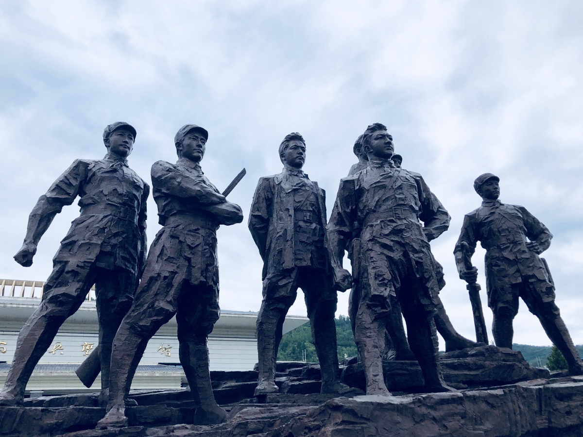 两当起义雕塑