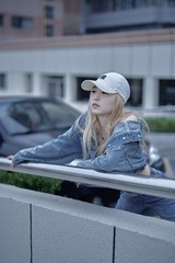 001