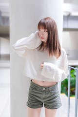 64FED6C8-6B3A-40A8-B288-95689E9A480B/L0/001