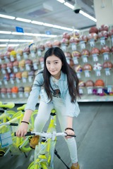 我的目标是玩坏超市所有商品~