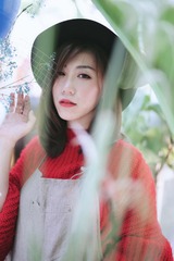 001