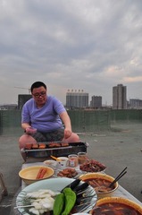 一席美味！当然，缺不了首席美味师！墩！（墩的富态虽有，却是个华尔街了不得人物！）