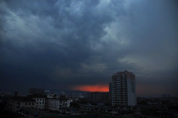 夕阳如火！