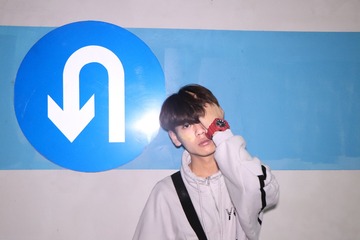 001