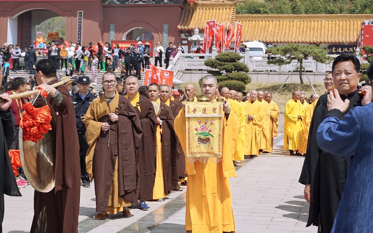 徐州宝莲寺三月三蟠桃庙会