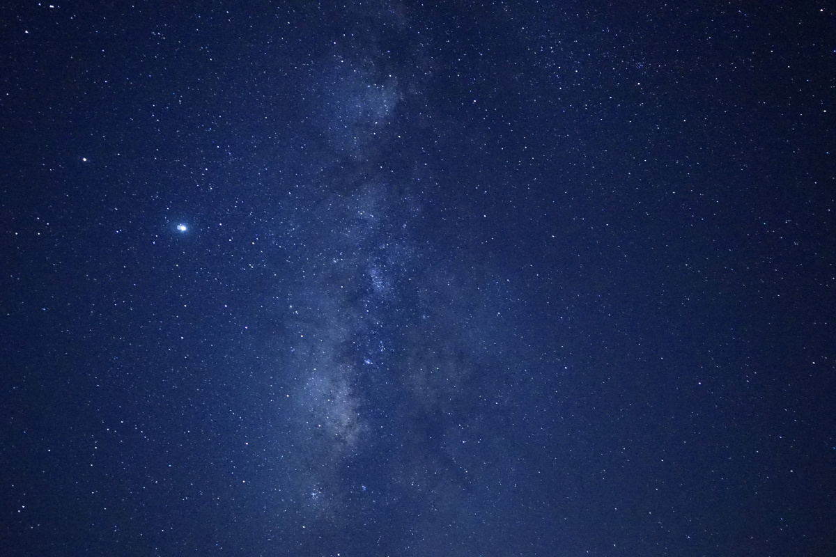 春去秋来星辰流转追逐星空寻找属于夜晚的那一份美