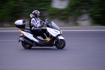 A3A6C403-BF29-4C73-A93C-13971AC78A1F/L0/001