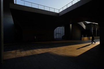 927942