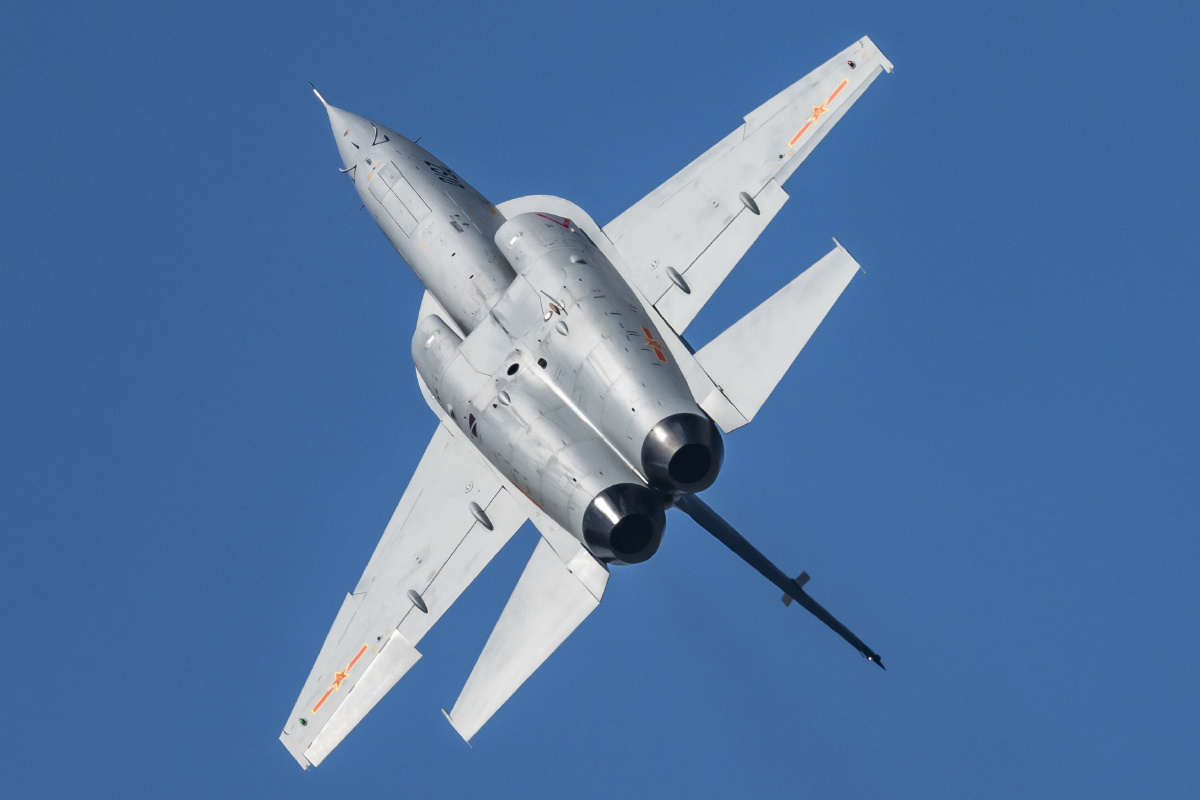 教10高级教练机机动飞行