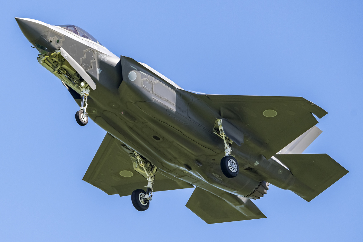 f35a隐形战斗机日本版高清大图