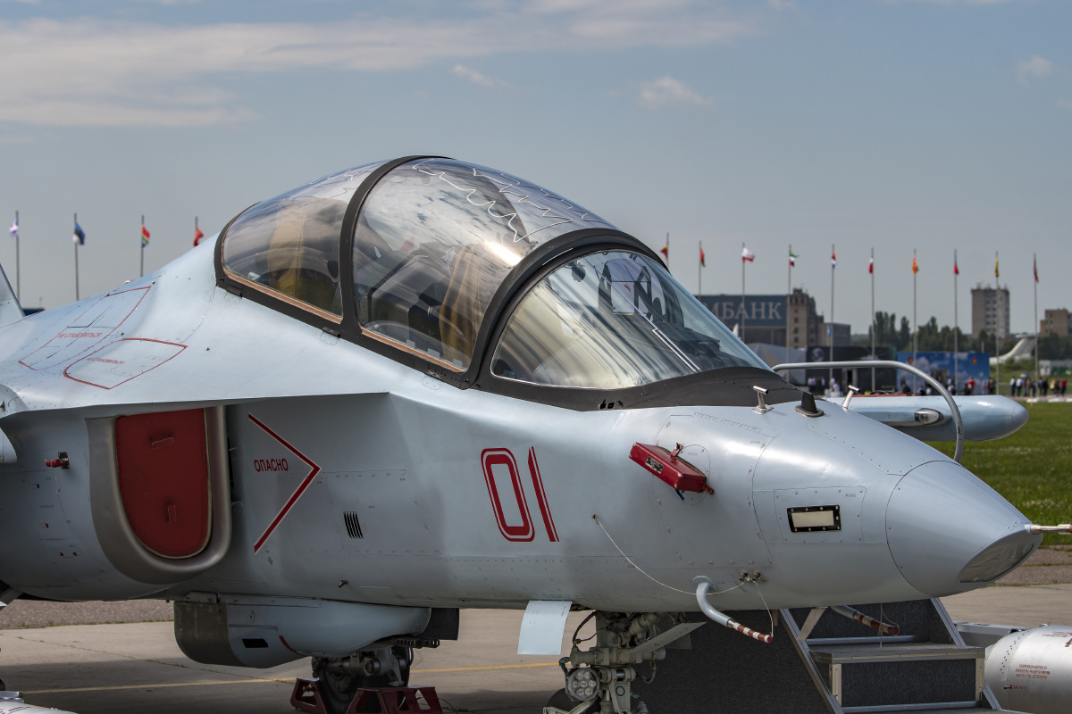 雅克131攻击机yak131资料图