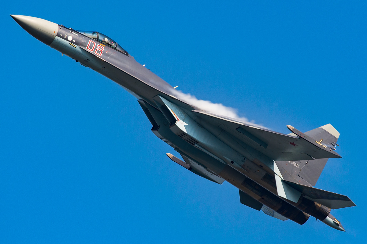 苏35战斗机2014年珠海航展资料图