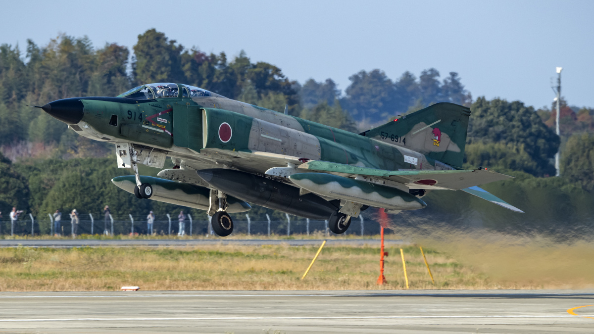 rf4e战术侦察机日本航空自卫队百里基地