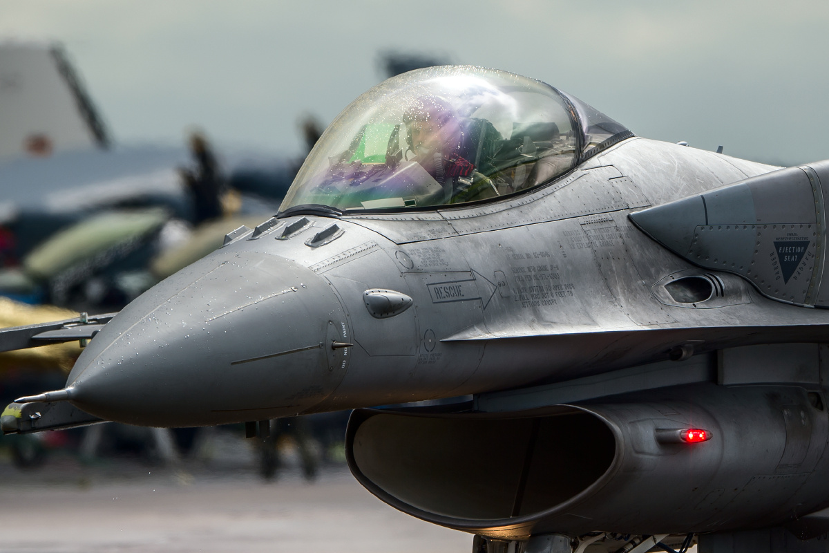 波兰空军f16c战斗机f16战机