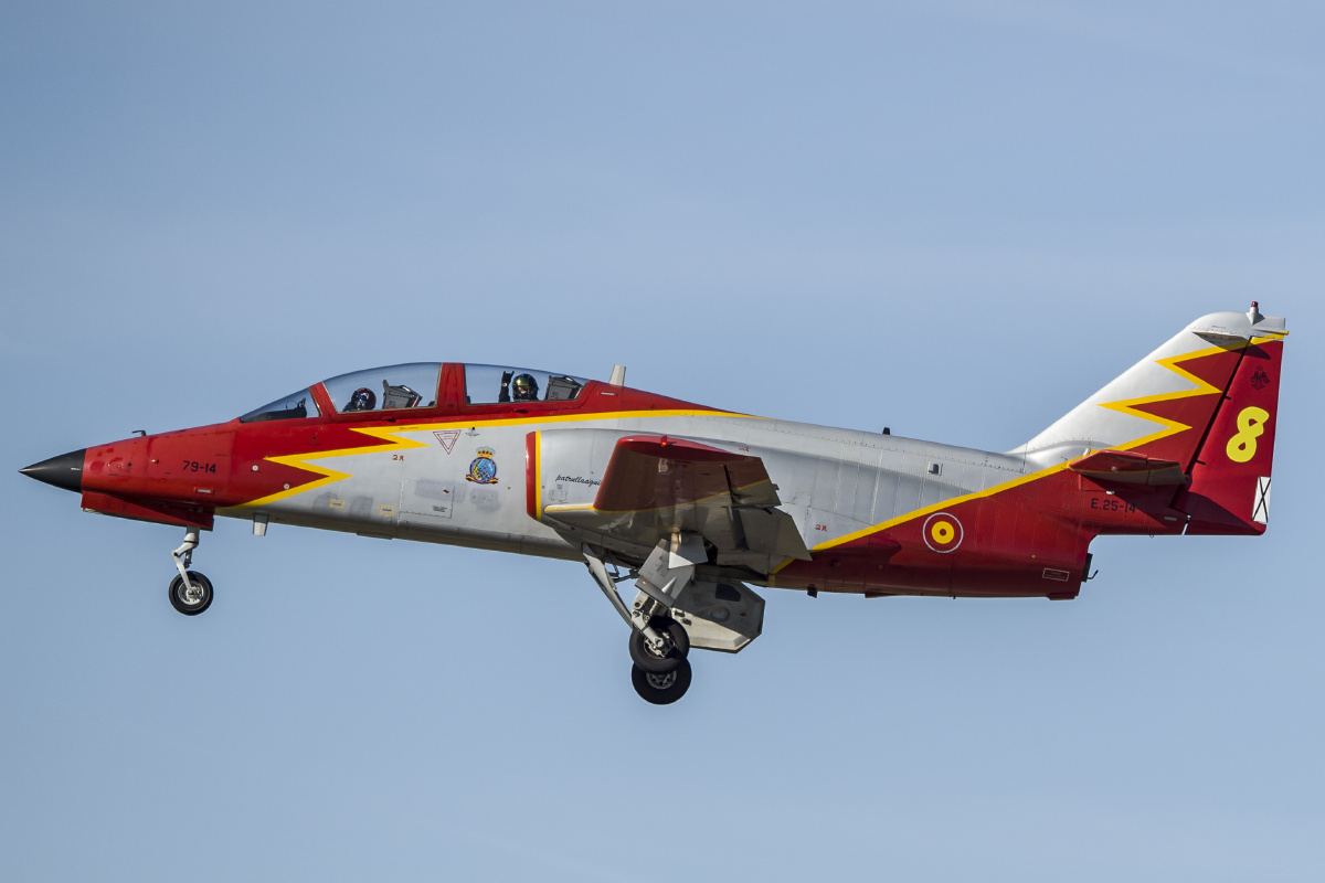 山鹰 飞行表演队 西班牙空军