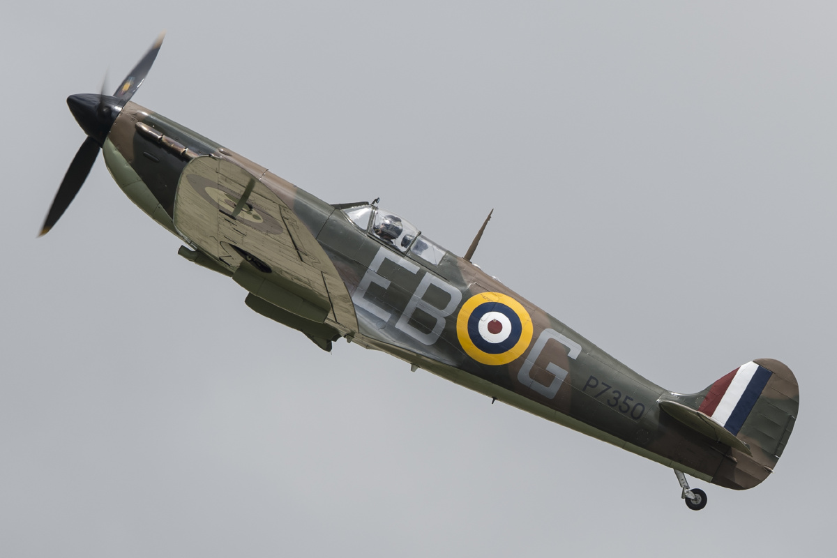 英国皇家空军二战老飞机喷火战斗机