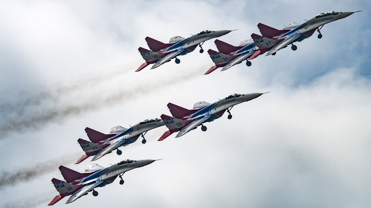 米格-29 战斗机 雨燕飞行表演队 珠海航展资料图 - 航空新视野 - 图虫