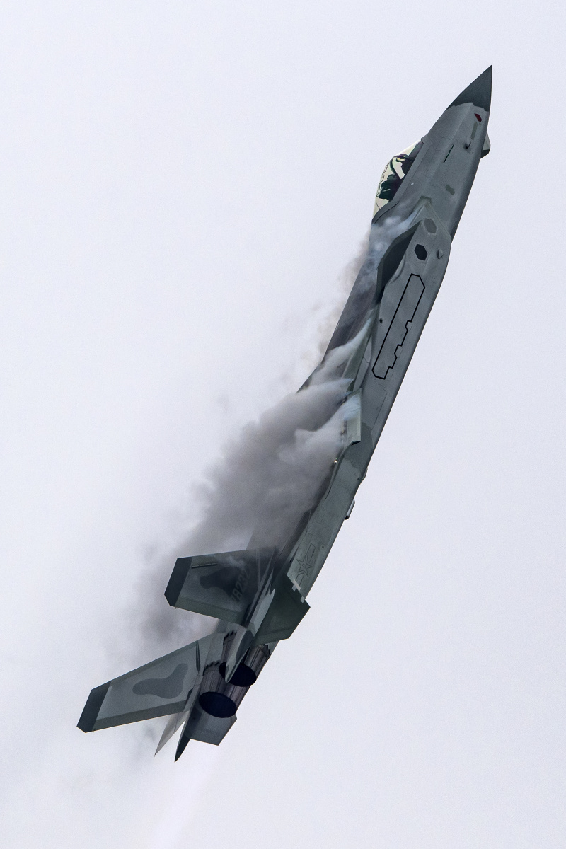 歼20隐形战斗机资料图3