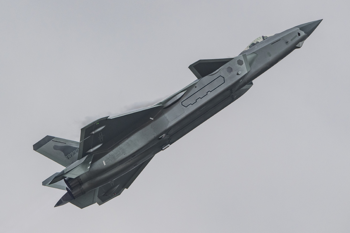 歼20隐形战斗机资料图3