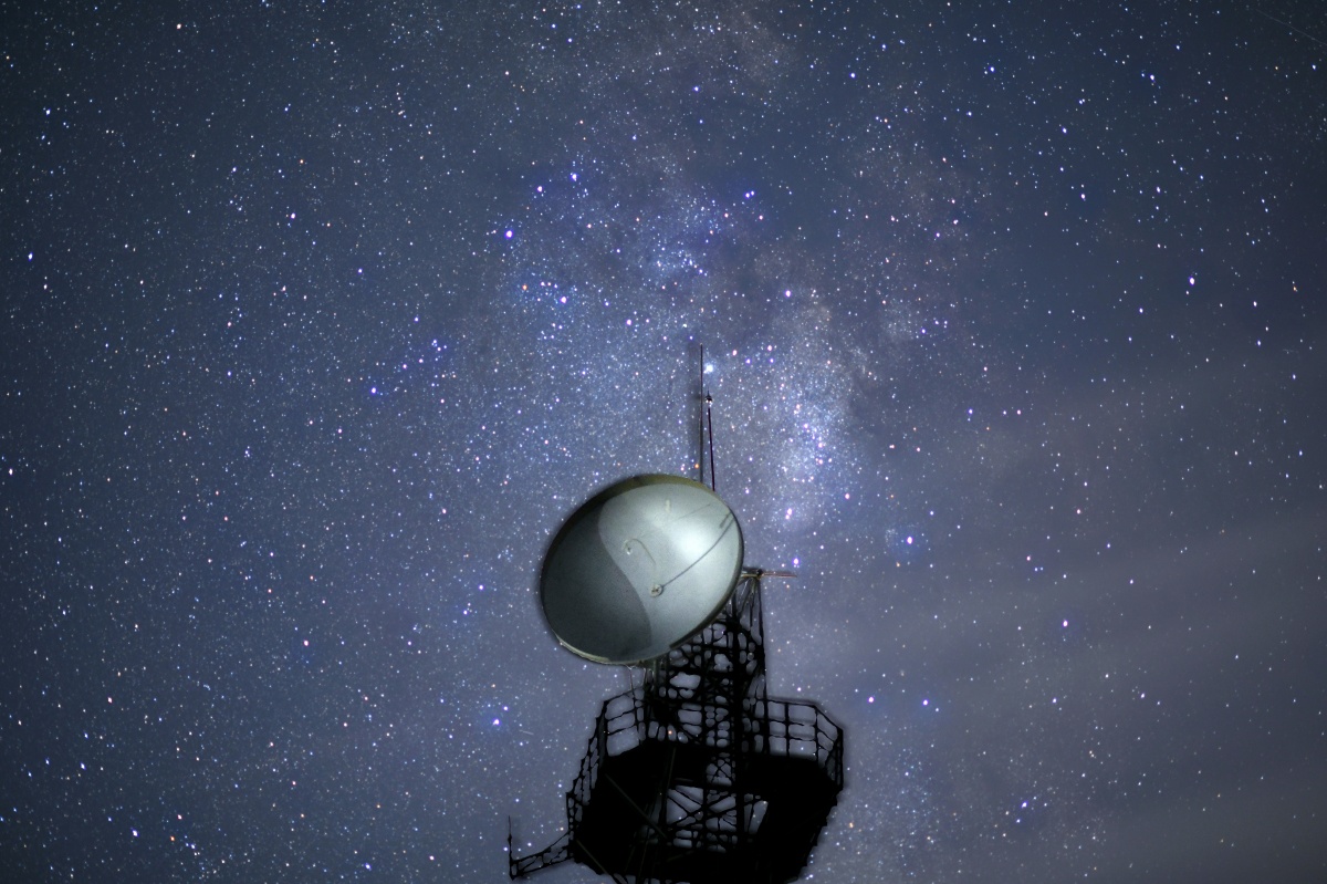 红岸基地二 85mm f 1.6 59s iso250 赤道仪踪